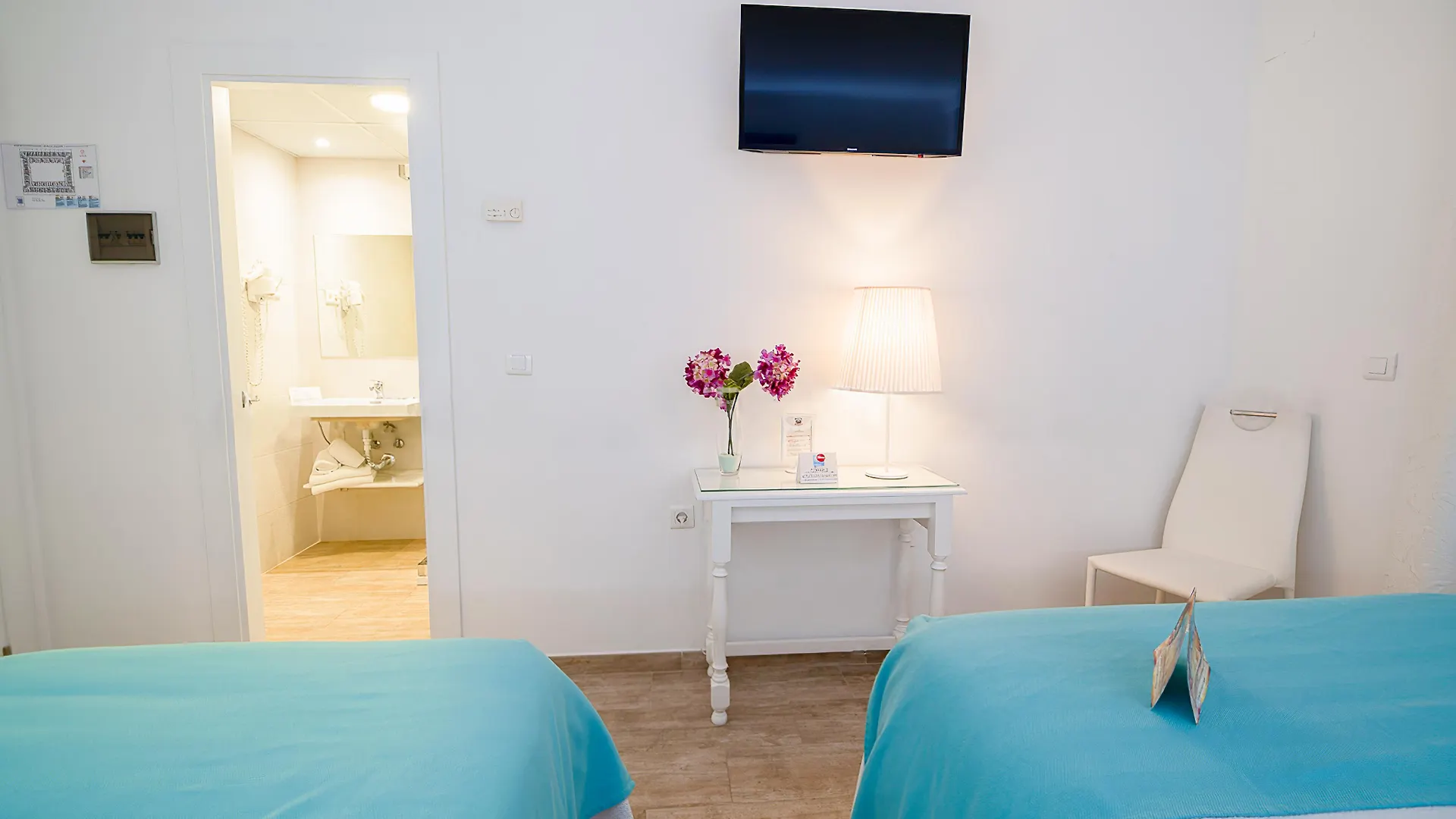 Romerito Malaga Hotel